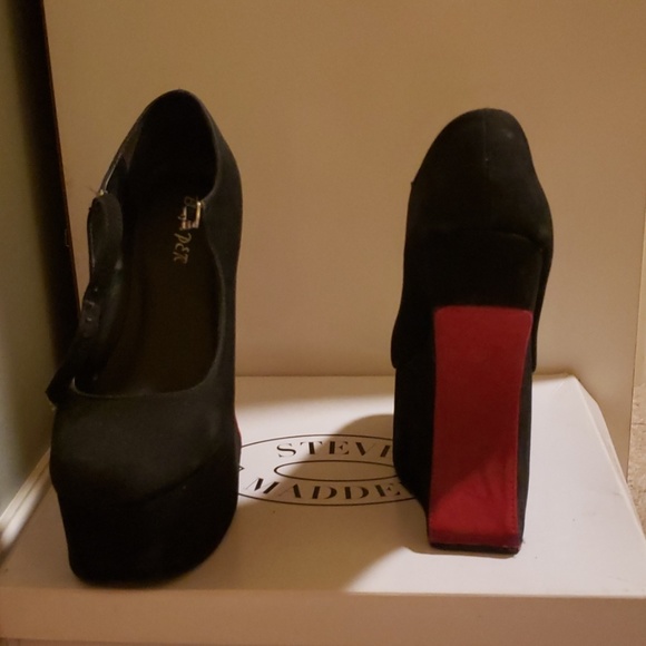 Fun heels - Picture 2 of 2